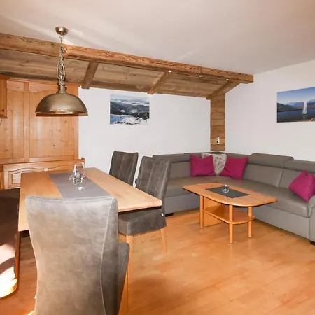 Haus Berge Apartment Wagrain