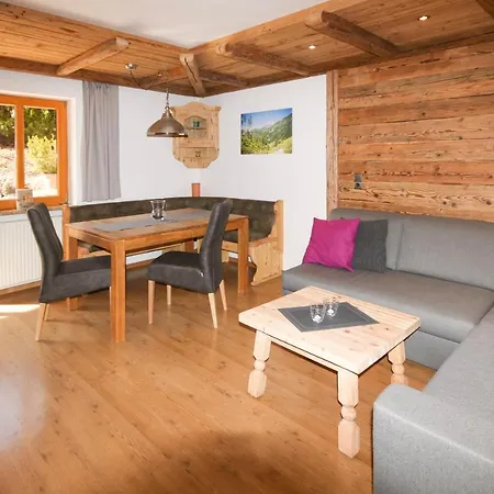 Haus Berge Apartman Wagrain